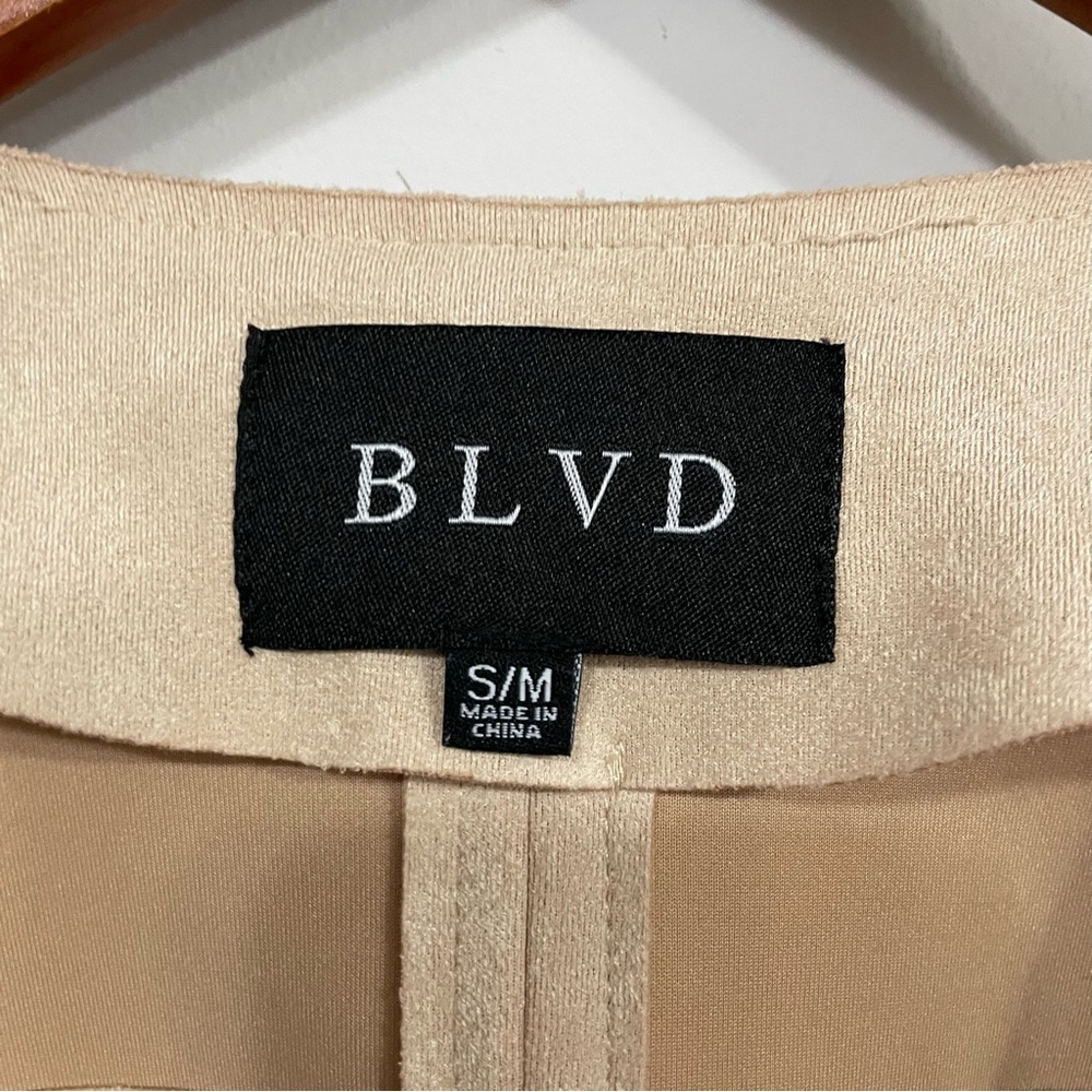 BLVD Vegan Suede Trench Coat - Picture 5 of 8
